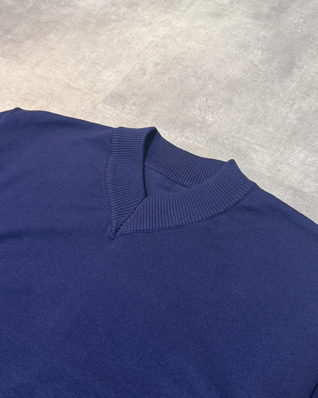 Ｖネックマルチセーター
NS0008