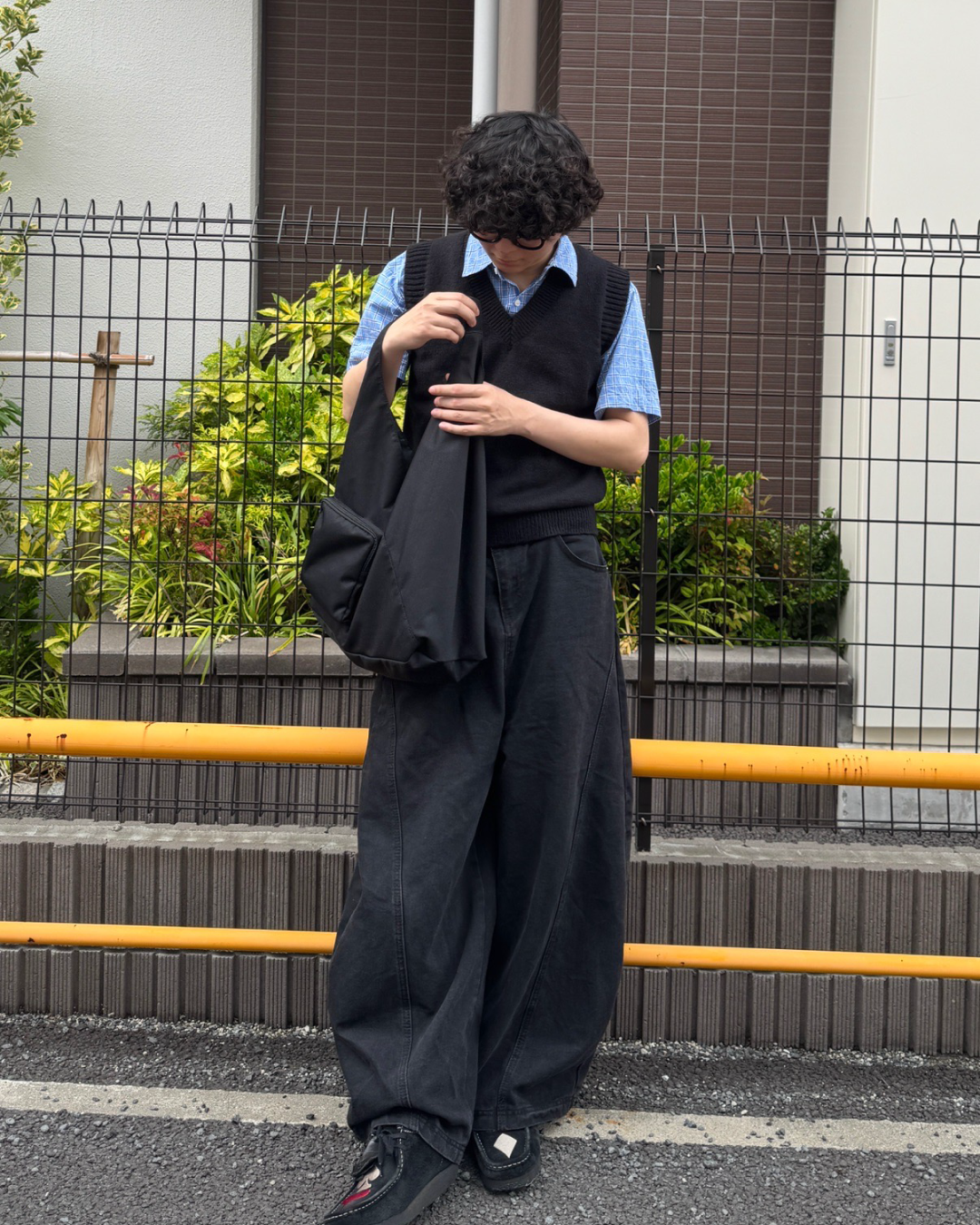 ブラックバギーデニムパンツ OK0046