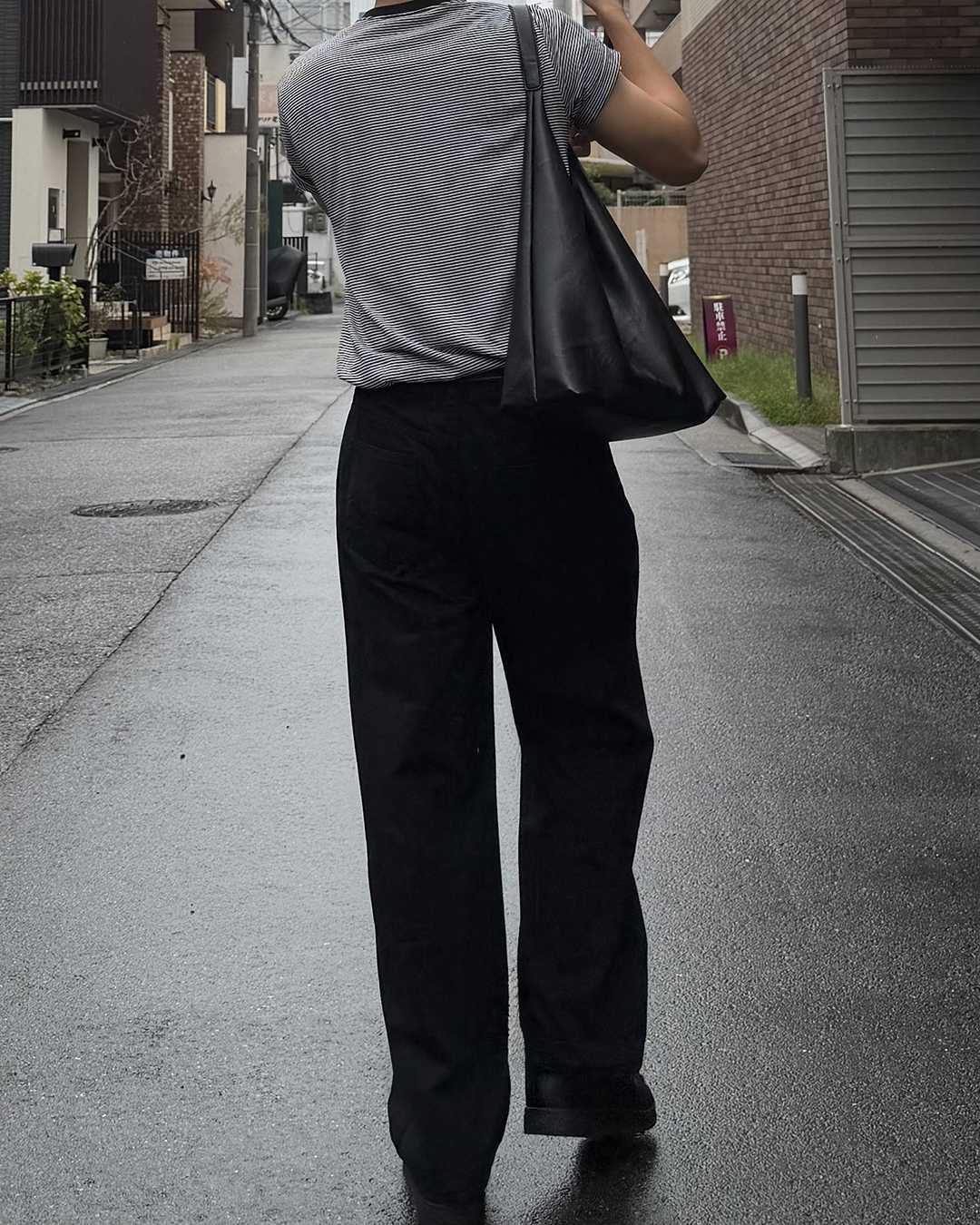 ベーシックストレートデニムパンツ TS0018