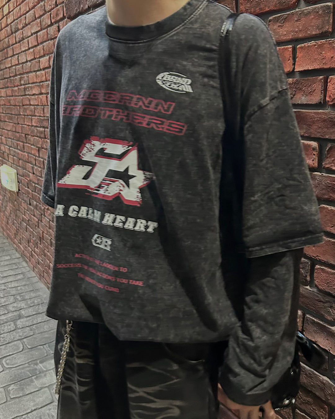 ヴィンテージレイヤードグラフィックロングTシャツ OU0022