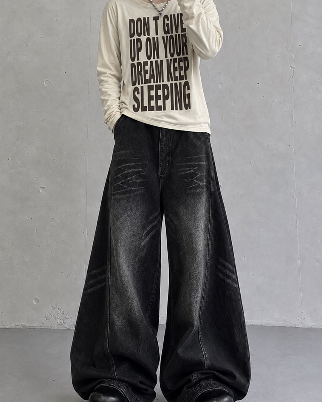 ビッグレタリングプリントロングTシャツ OU0047