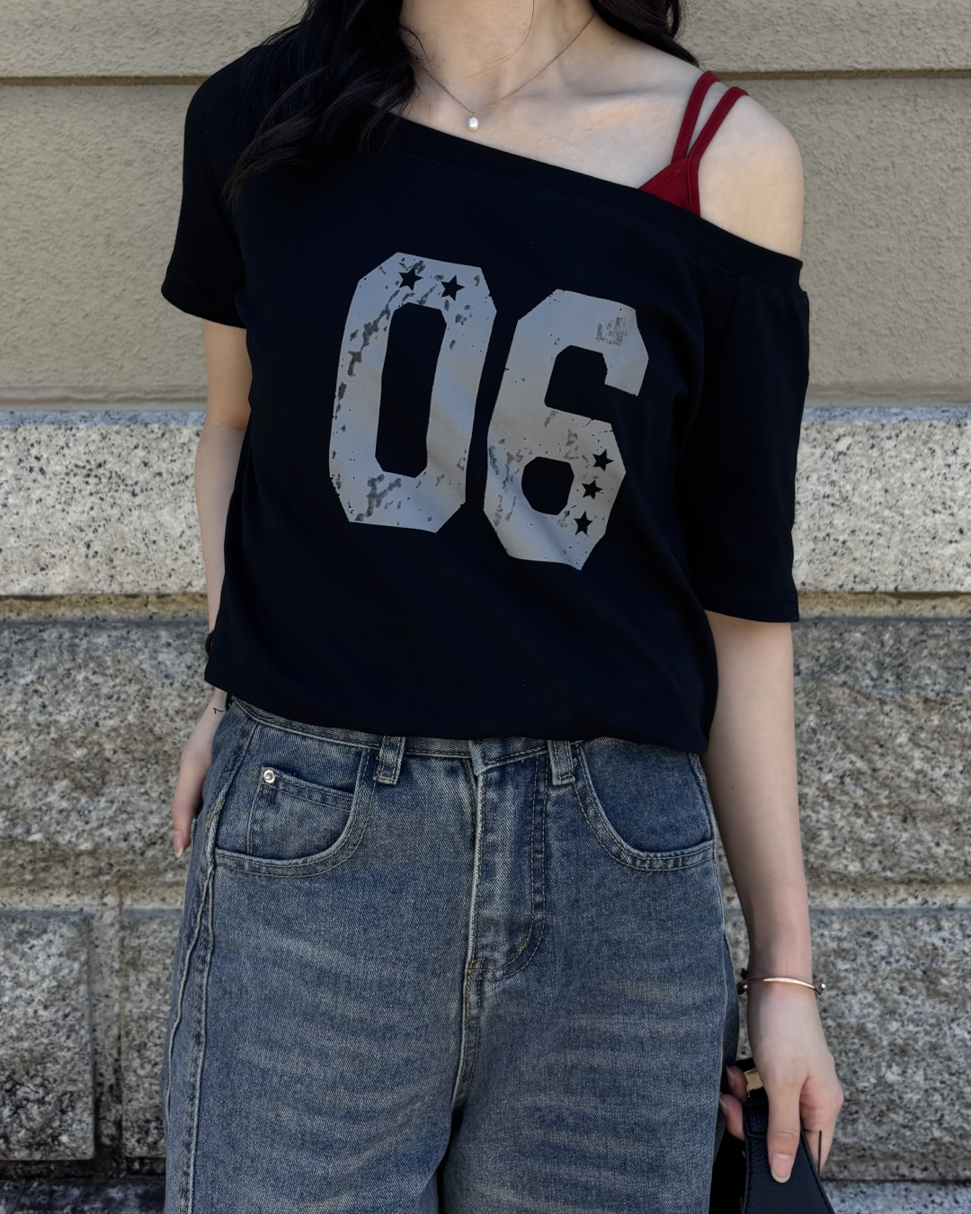 オフショルダーフロントナンバーTシャツ PO0039