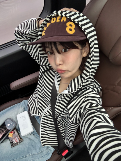 ユニセックス韓国風ロゴ刺繍フラットキャップ PZ0204