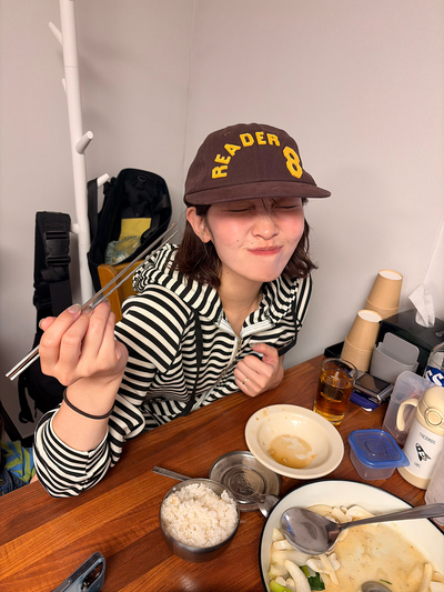 ユニセックス韓国風ロゴ刺繍フラットキャップ PZ0204