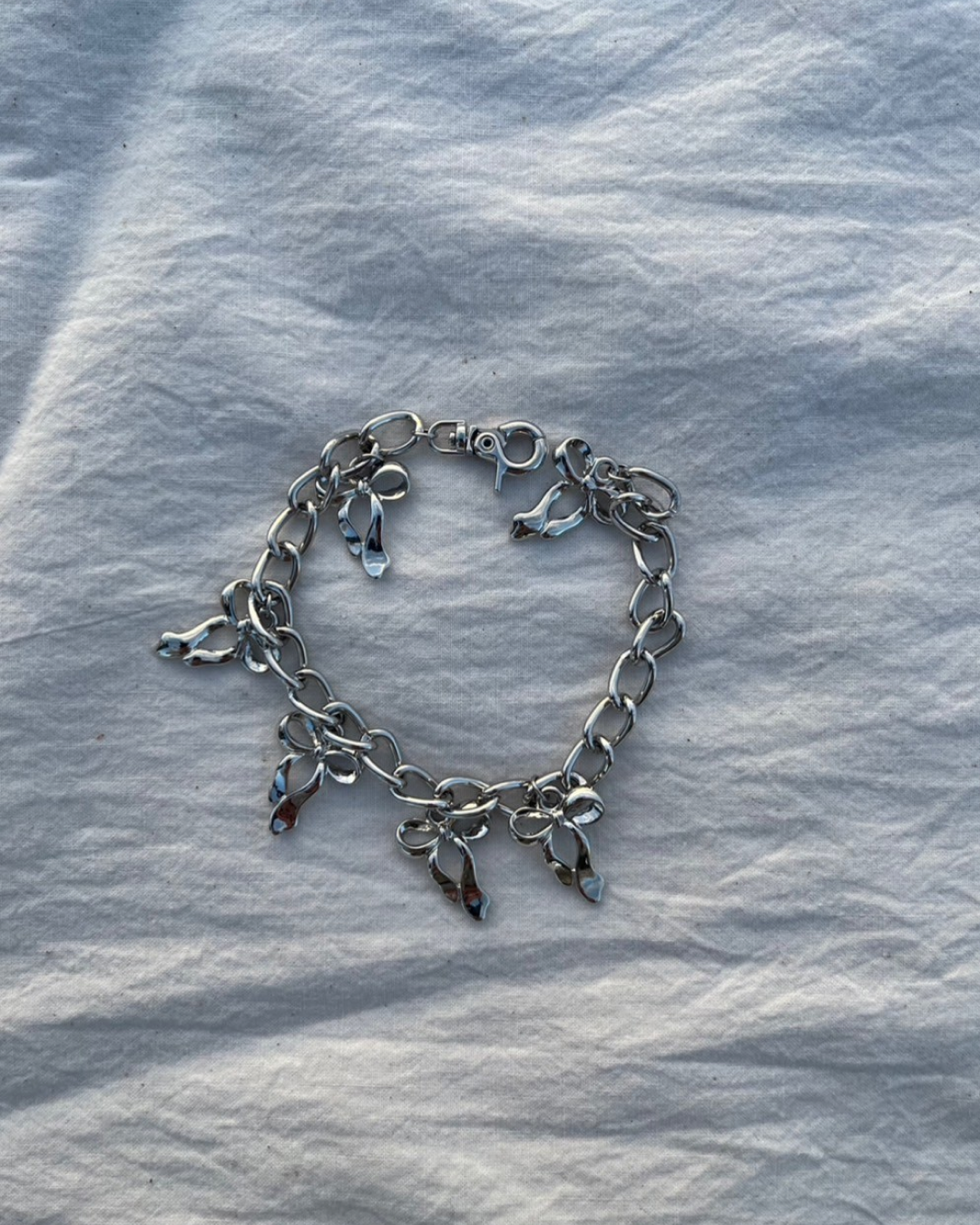 Ribbon Chain Bracelet Q0035