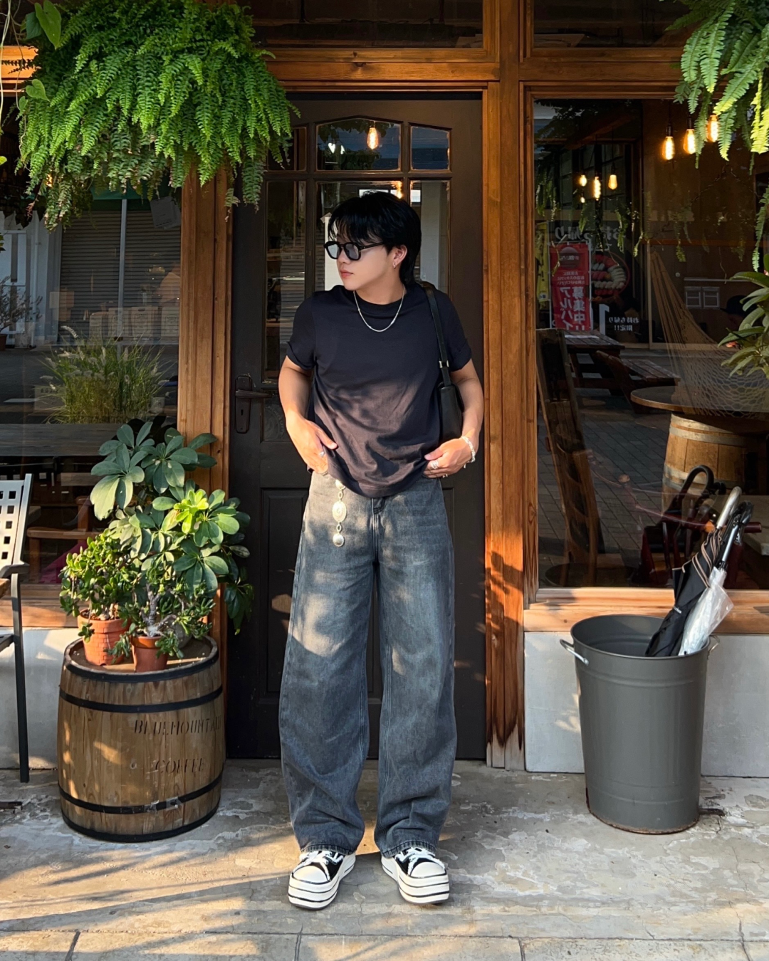 安い オフライン販売 ダークグレー デニムパンツ サイズ2 【公式通販】