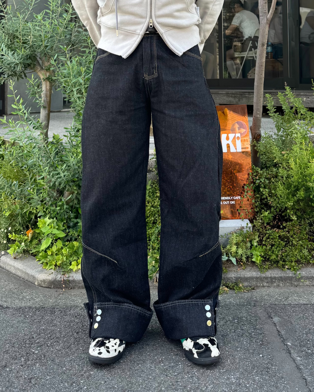 ボタンデザインデニムパンツ RG1142
