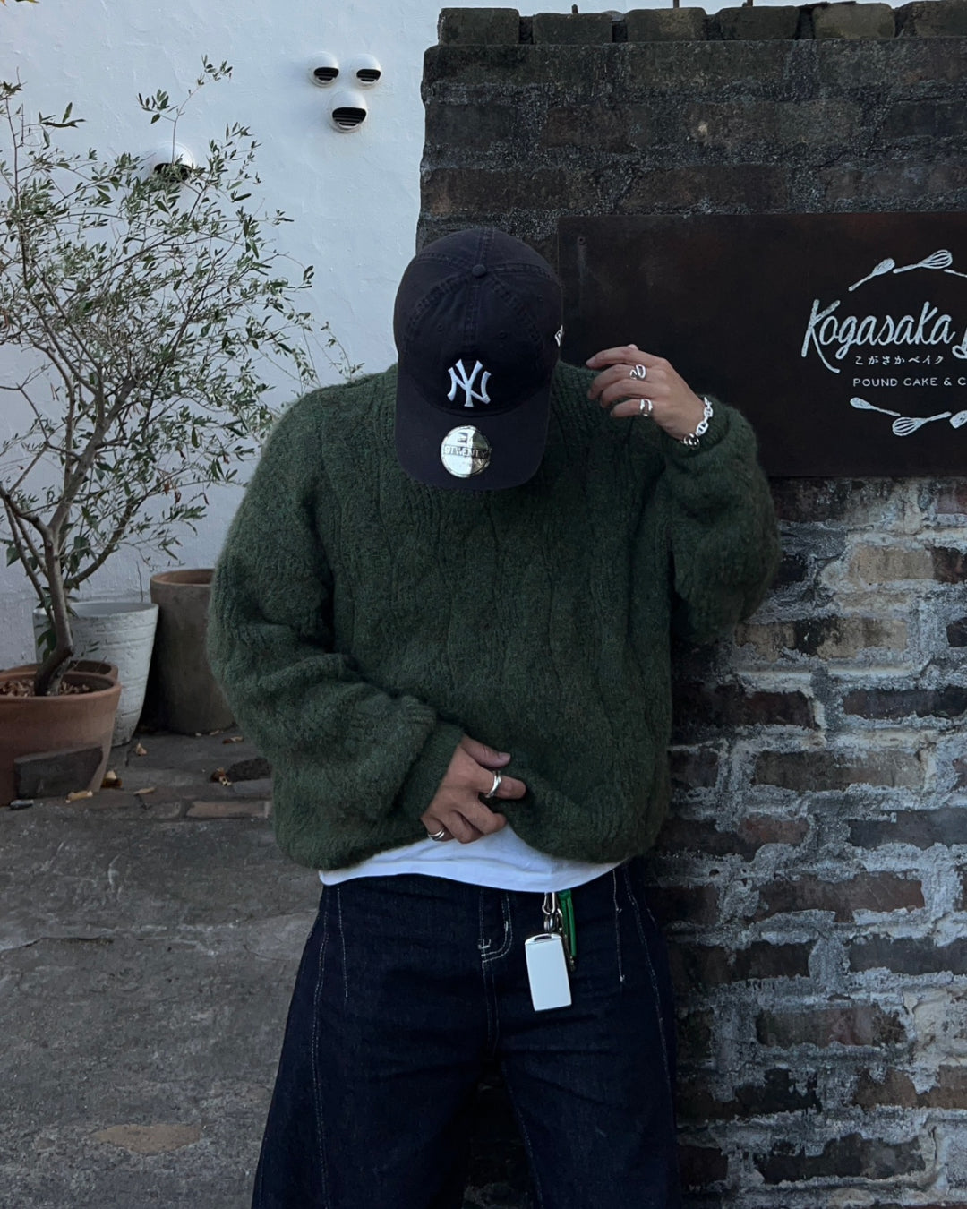 ラウンドネックケーブルニット RG7100