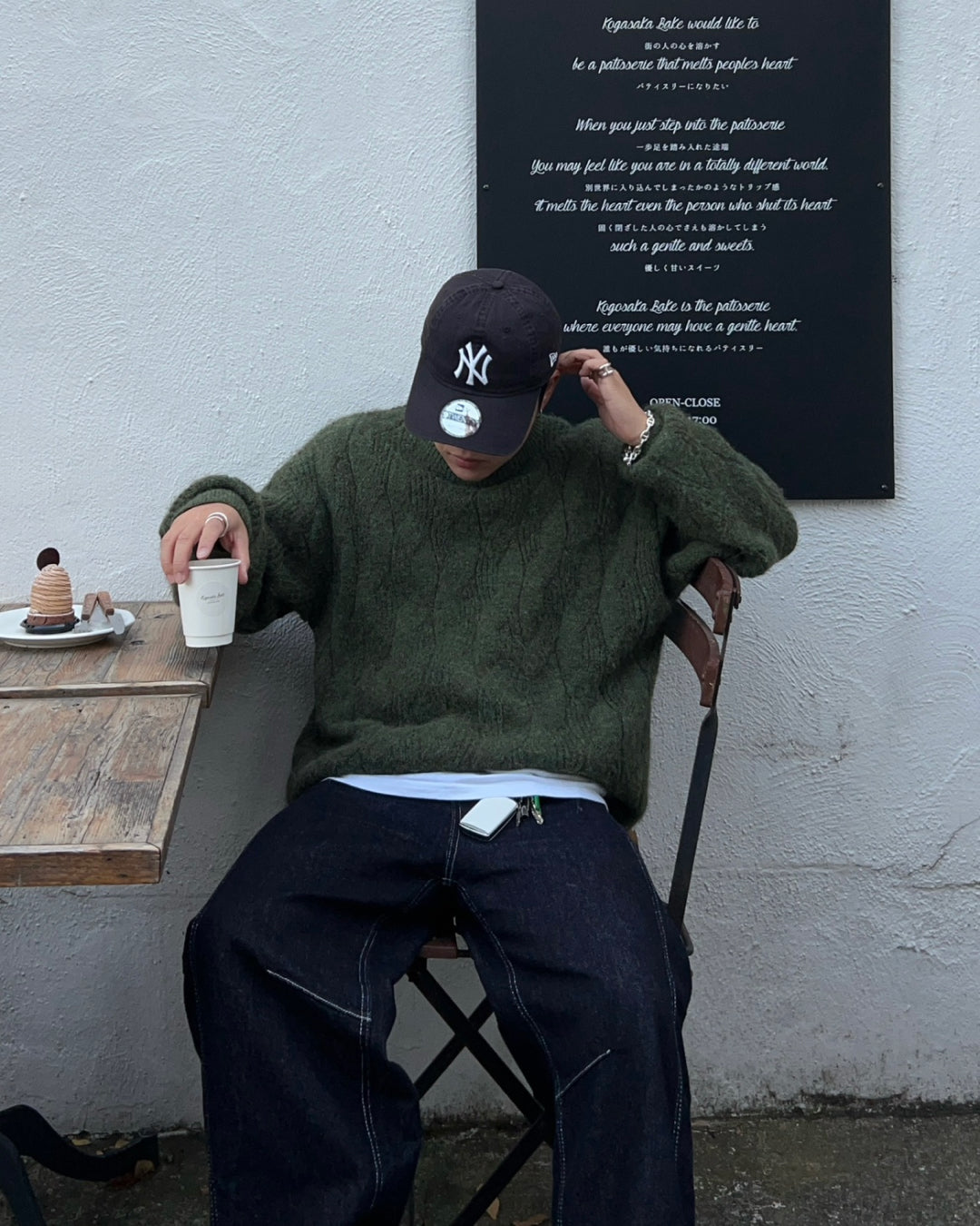 ラウンドネックケーブルニット RG7100