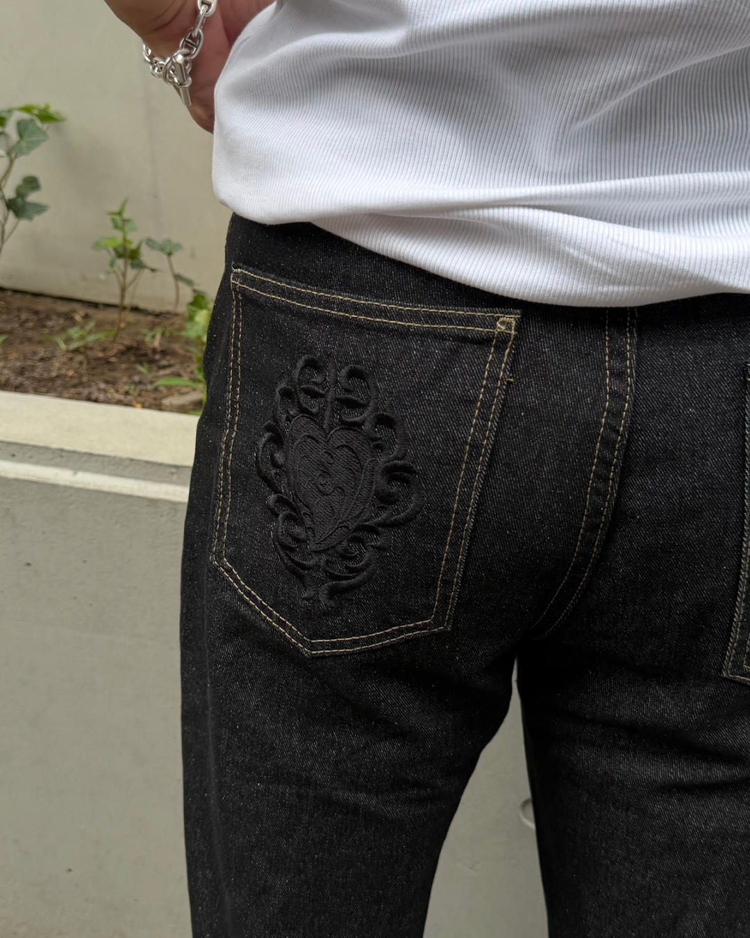 ヒップポケット刺繍デニムパンツ RG7251 – YOLO（ヨロ）｜ファッション通販