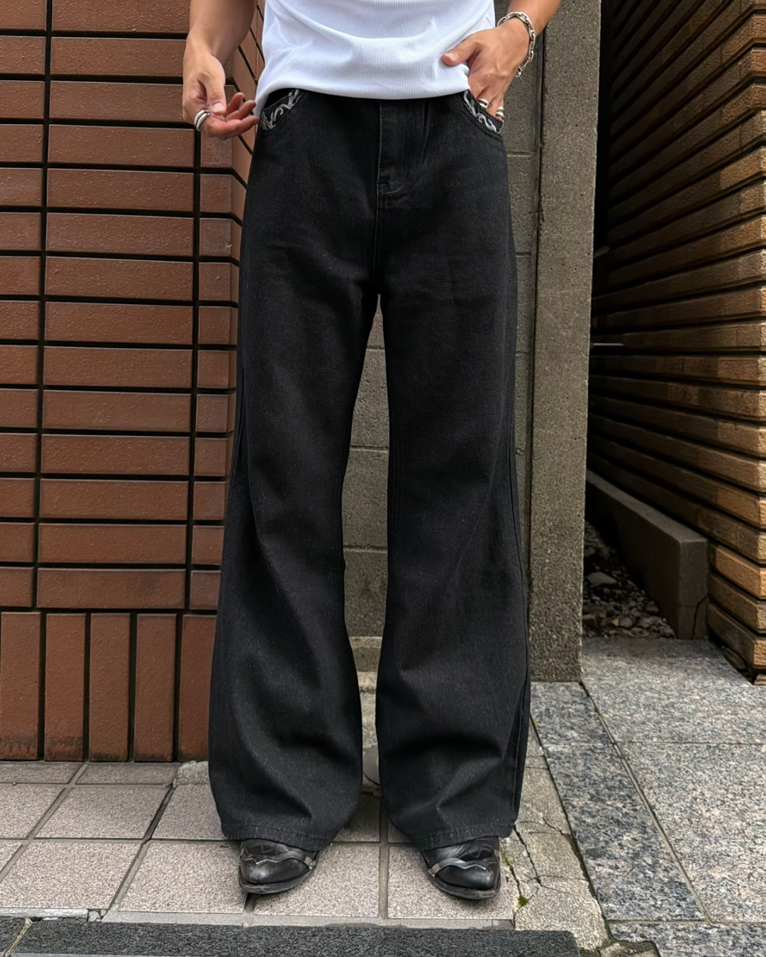 ポケット刺繍セミフレアデニムパンツ RG7371