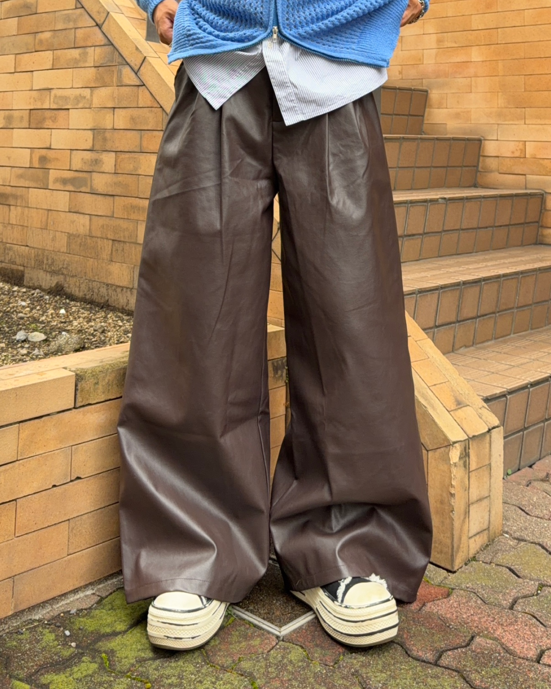 レザーライクタックワイドパンツ RG7390