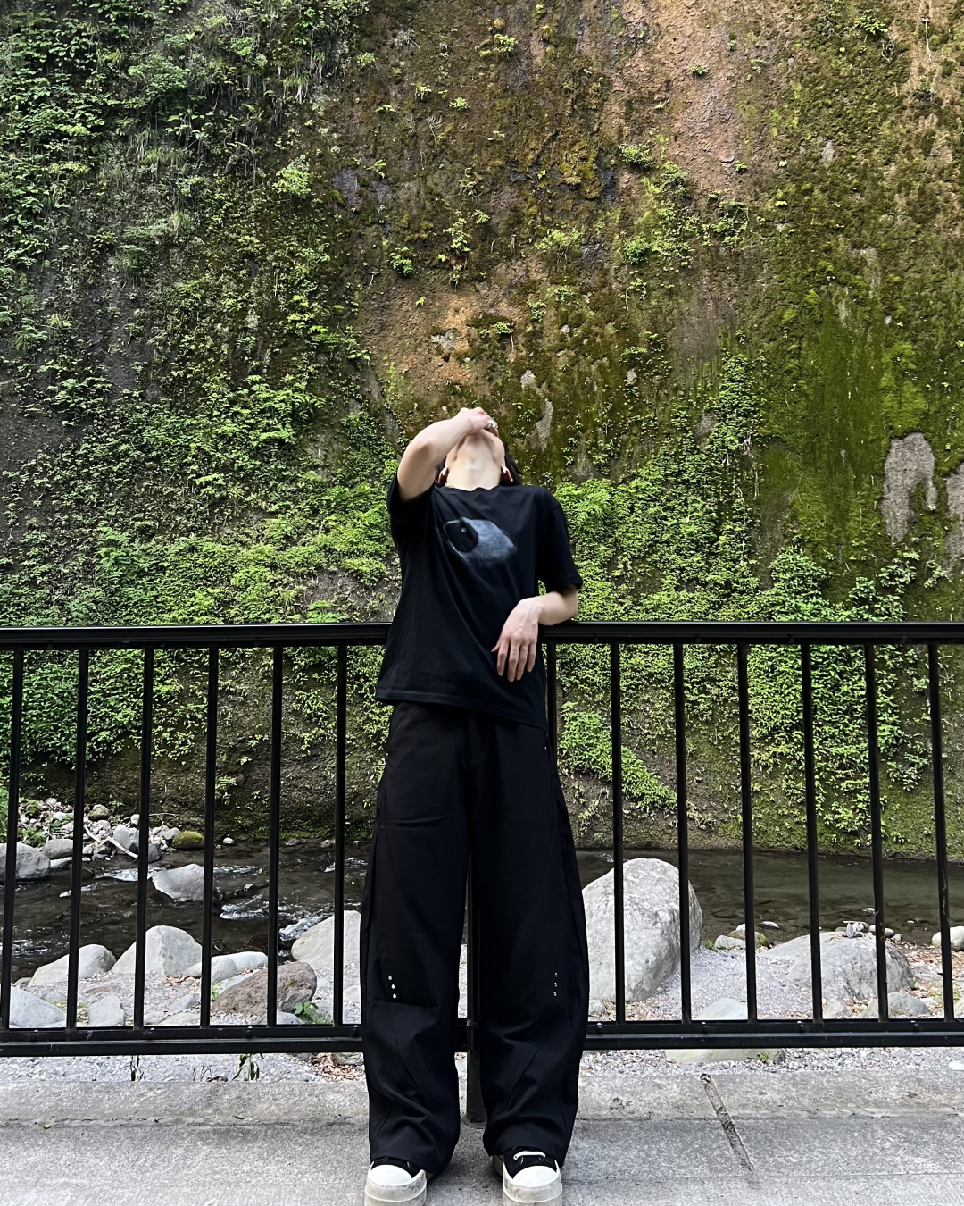 ヴィンテージライクスプレーデザインTシャツ RI0032
