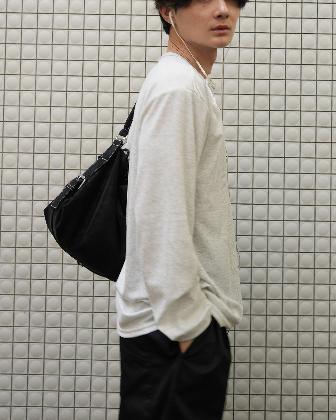 ルーズシルエットヘンリーネックラグランロングTシャツ RN0032