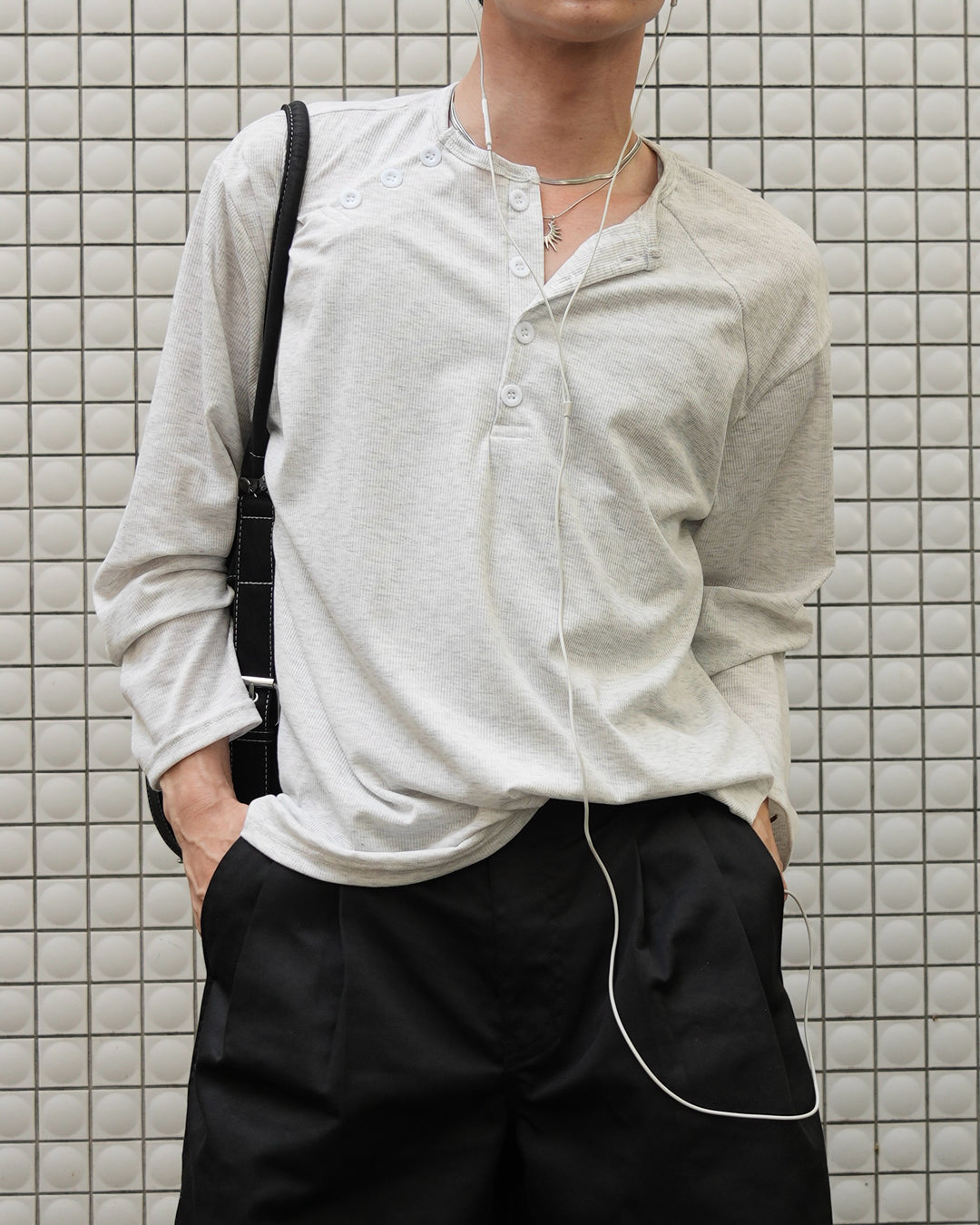 ルーズシルエットヘンリーネックラグランロングTシャツ RN0032