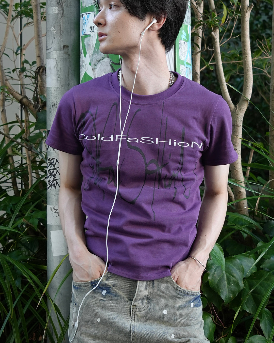 グラフィックプリントスリムフィットTシャツ RN0043