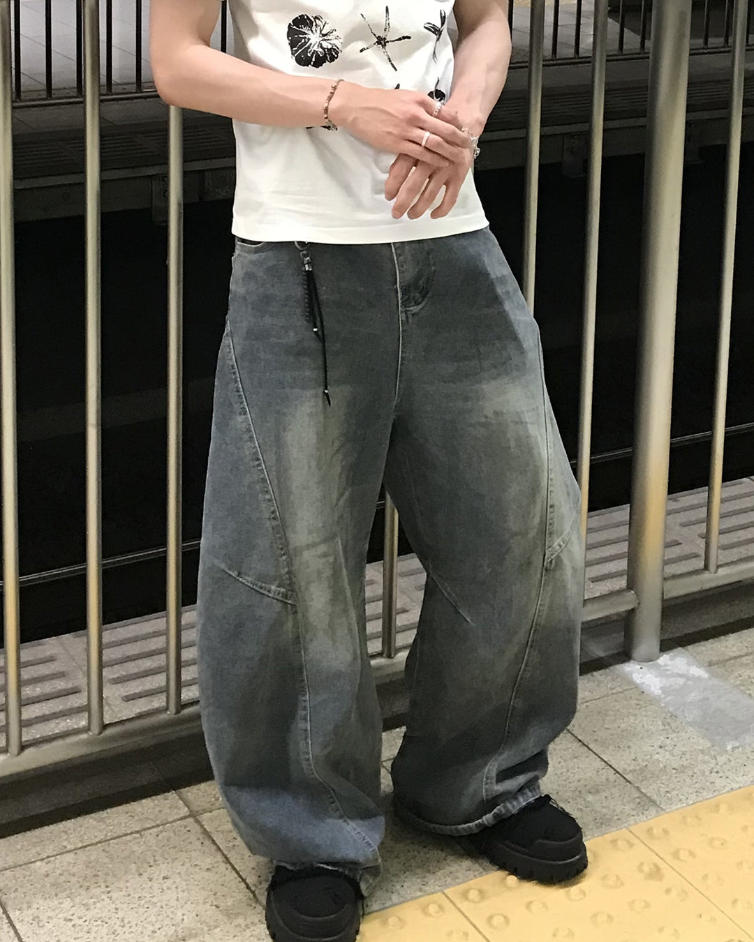 立体カーブシルエットワイドデニム RO0110