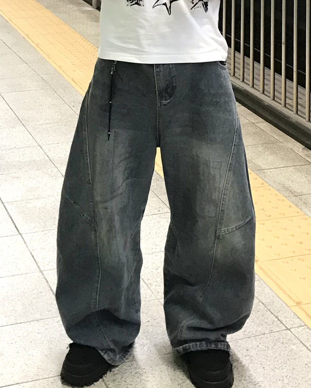 立体カーブシルエットワイドデニム RO0110