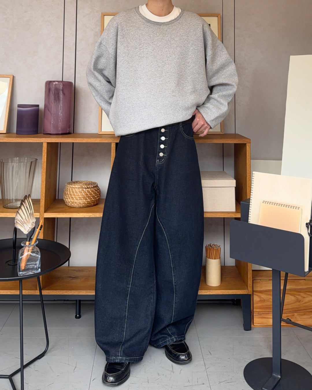 yolo完売品】 一度のみ着用 ステッチボタンフライカーブデニムパンツ L 