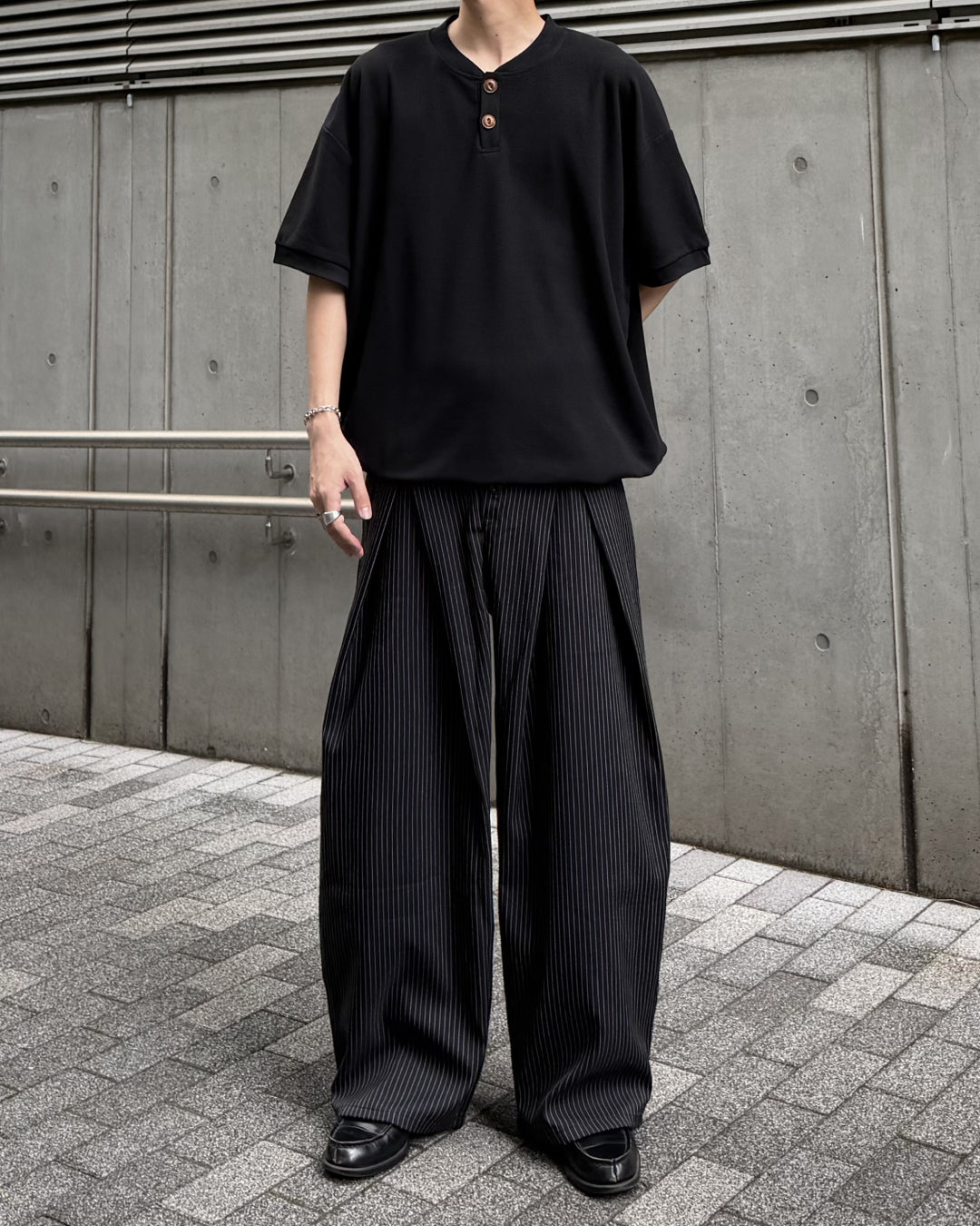 ルーズフィットヘンリーネックTシャツ RR0302