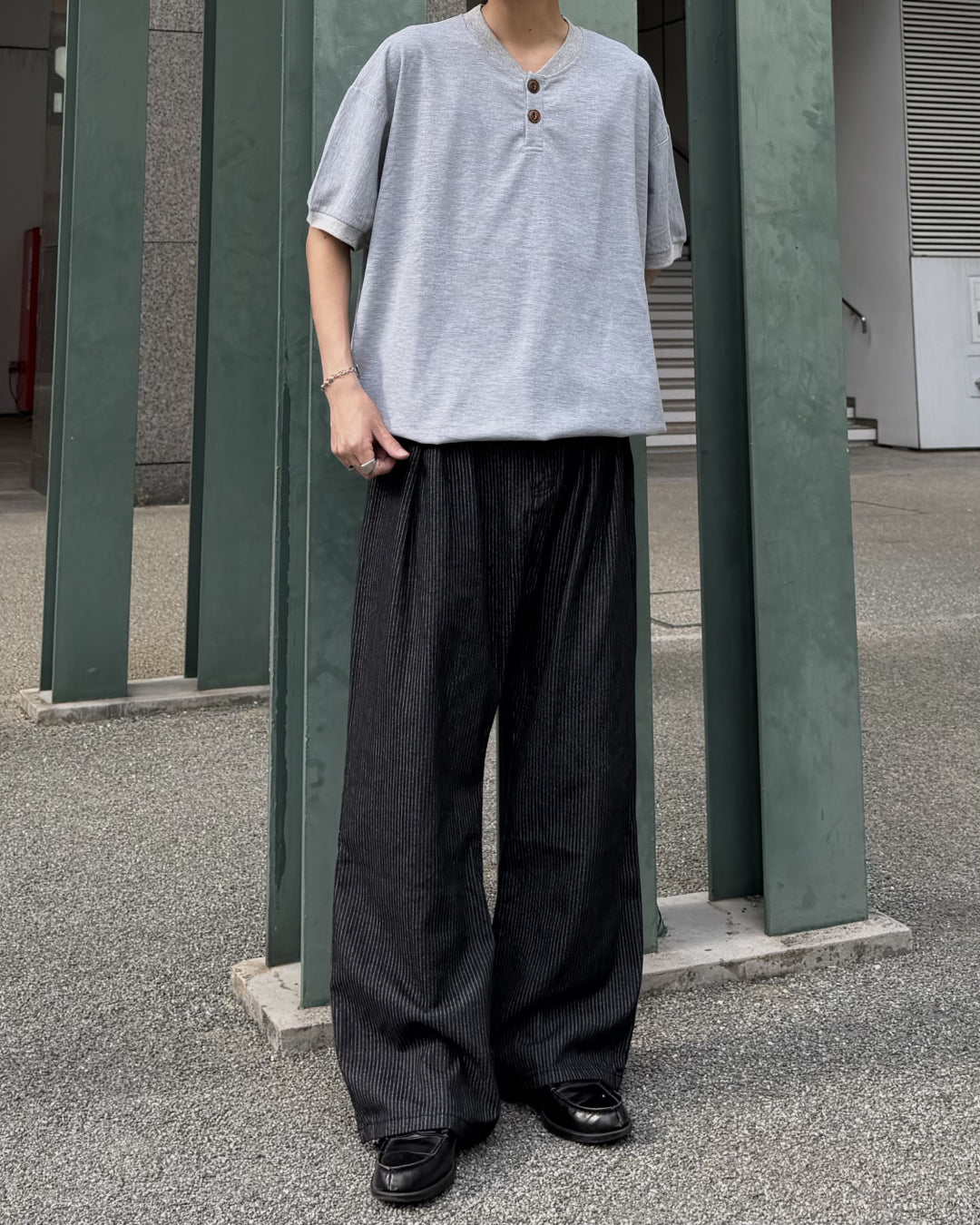 【再販】ルーズフィットヘンリーネックTシャツ RR0302