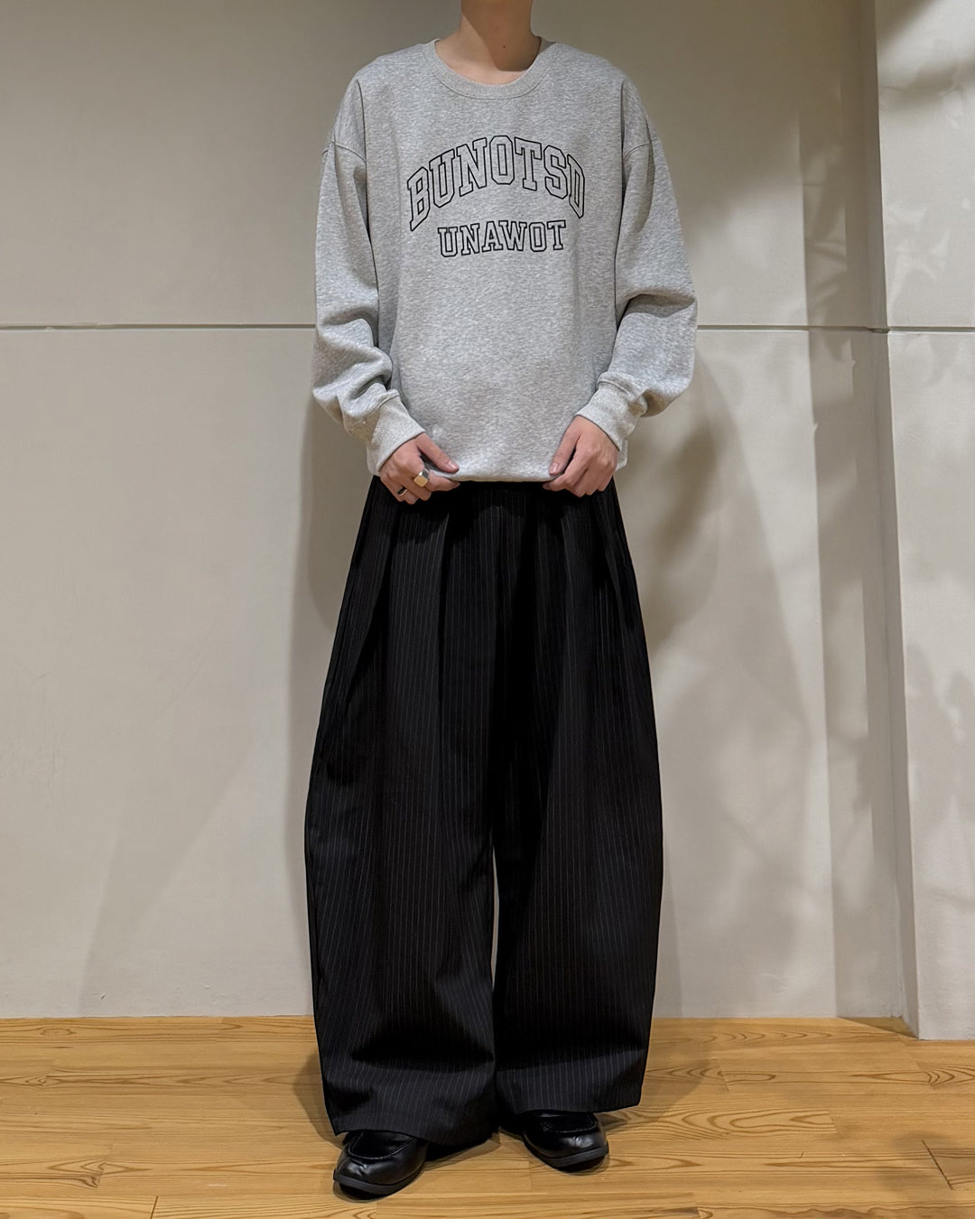 アーチロゴクルーネックトレーナー RR0522