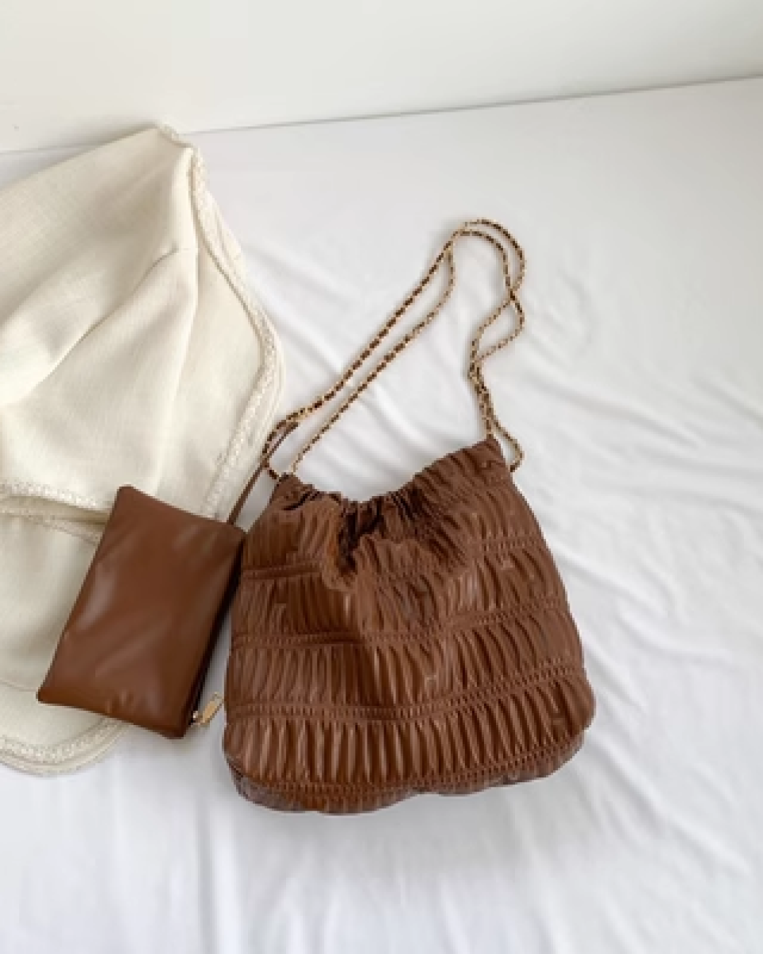 Chain bucket bag with pouch S0012