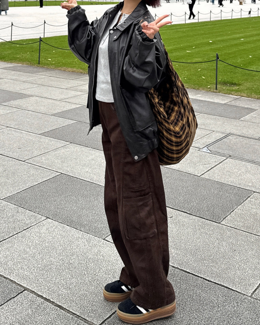 未使用！soliloquy ソリロキー☆チノクロスパンツ ブラックブラウン 4 未使用！soliloquy ソリロキー☆チノクロスパンツ ブラックブラウン 4