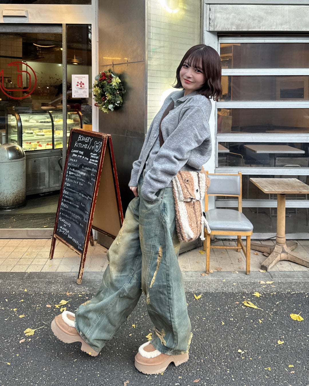 ウォッシュ加工バルーンダメージデニムパンツ
SA0080