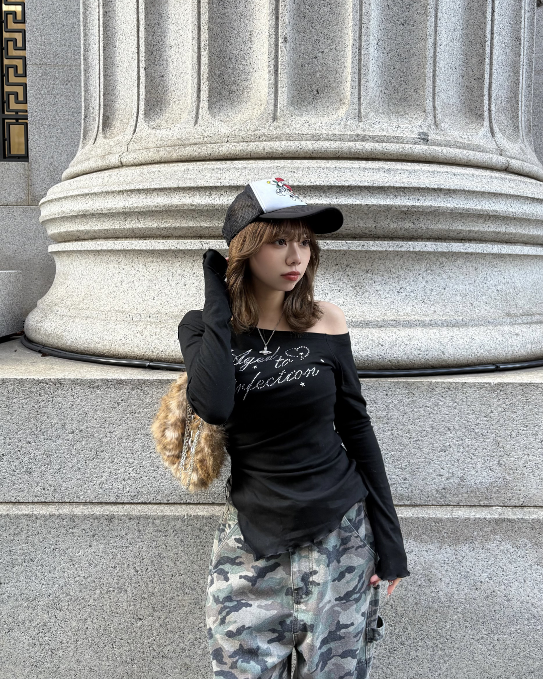 アシンメトリーラインストーンカットソー SH0010