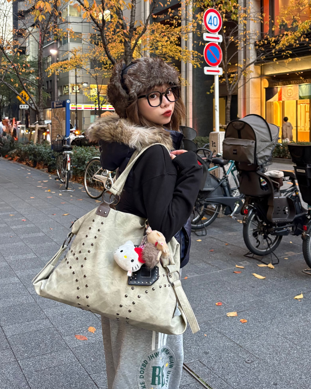 ヴィンテージライクスタッズマルチバッグ SI0042