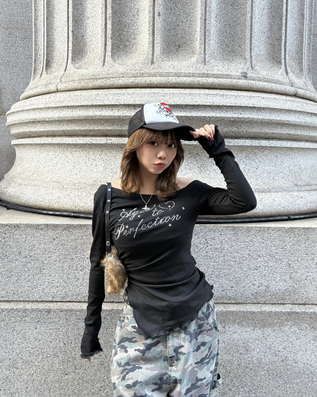 アシンメトリーラインストーンカットソー SH0010