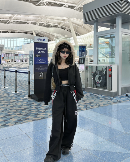 ファーフード付きショートジップパーカー　SO0025