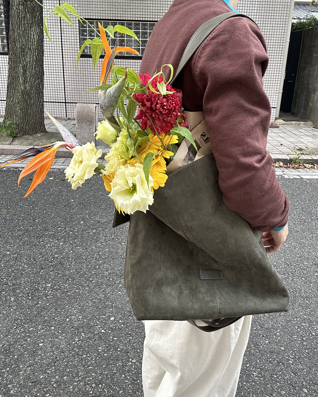 マルチウェイスウェードショルダーバッグ
SK0375