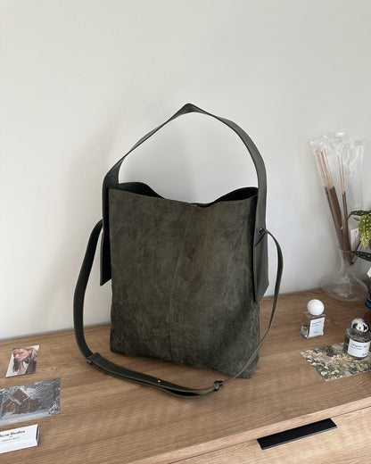 マルチウェイスウェードショルダーバッグ
SK0375