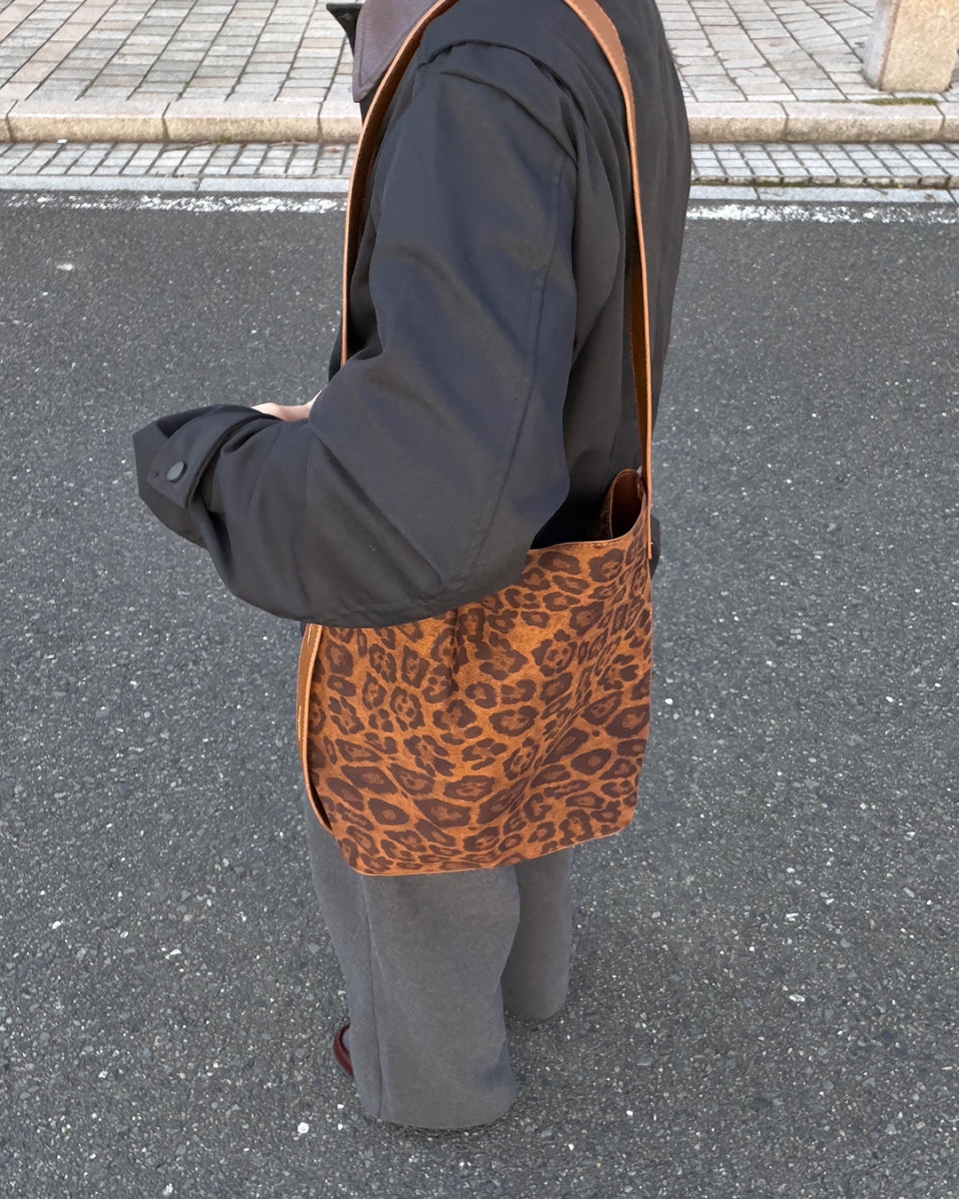 レオパードショルダーメッセンジャーバッグ SK0415