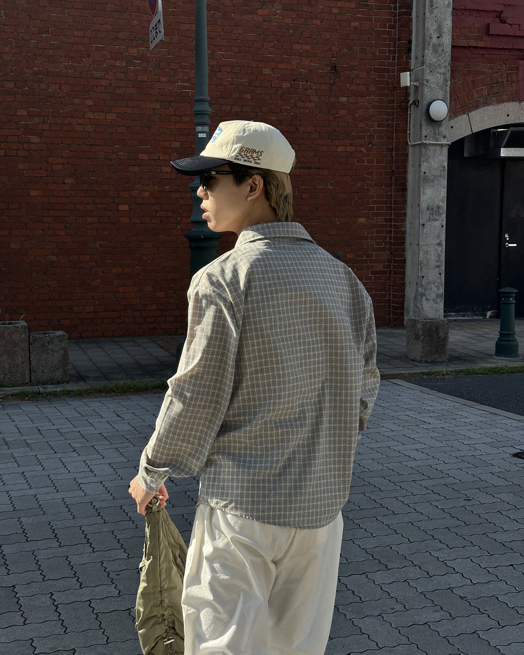 グレーチェックルーズフィットシャツ SK0445