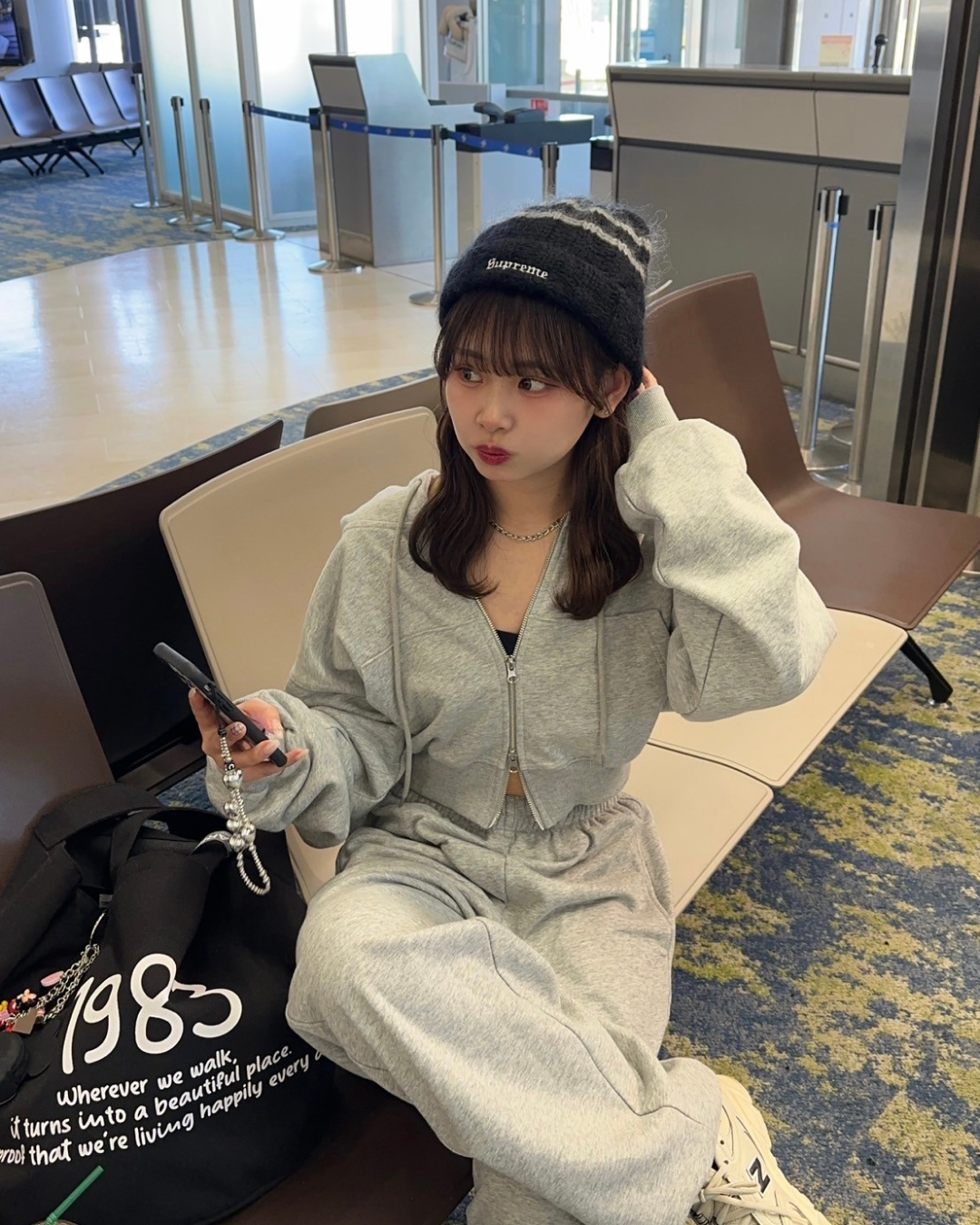 グレー スウェット カジュアルセットアップ グレー スウェット カジュアルセットアップ