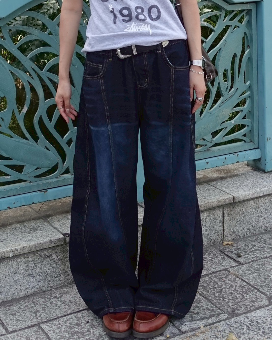 バックプリントデニムパンツ SM1105