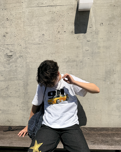 ヴィンテージライクレーシングカーグラフィックTシャツ
SP0018