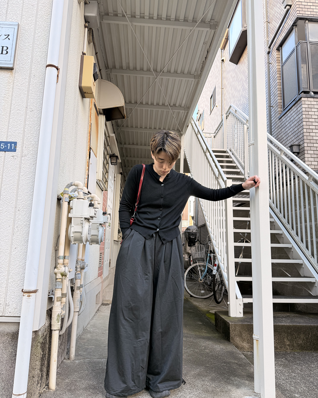 コンパクトクルーネックカーディガン SP0028