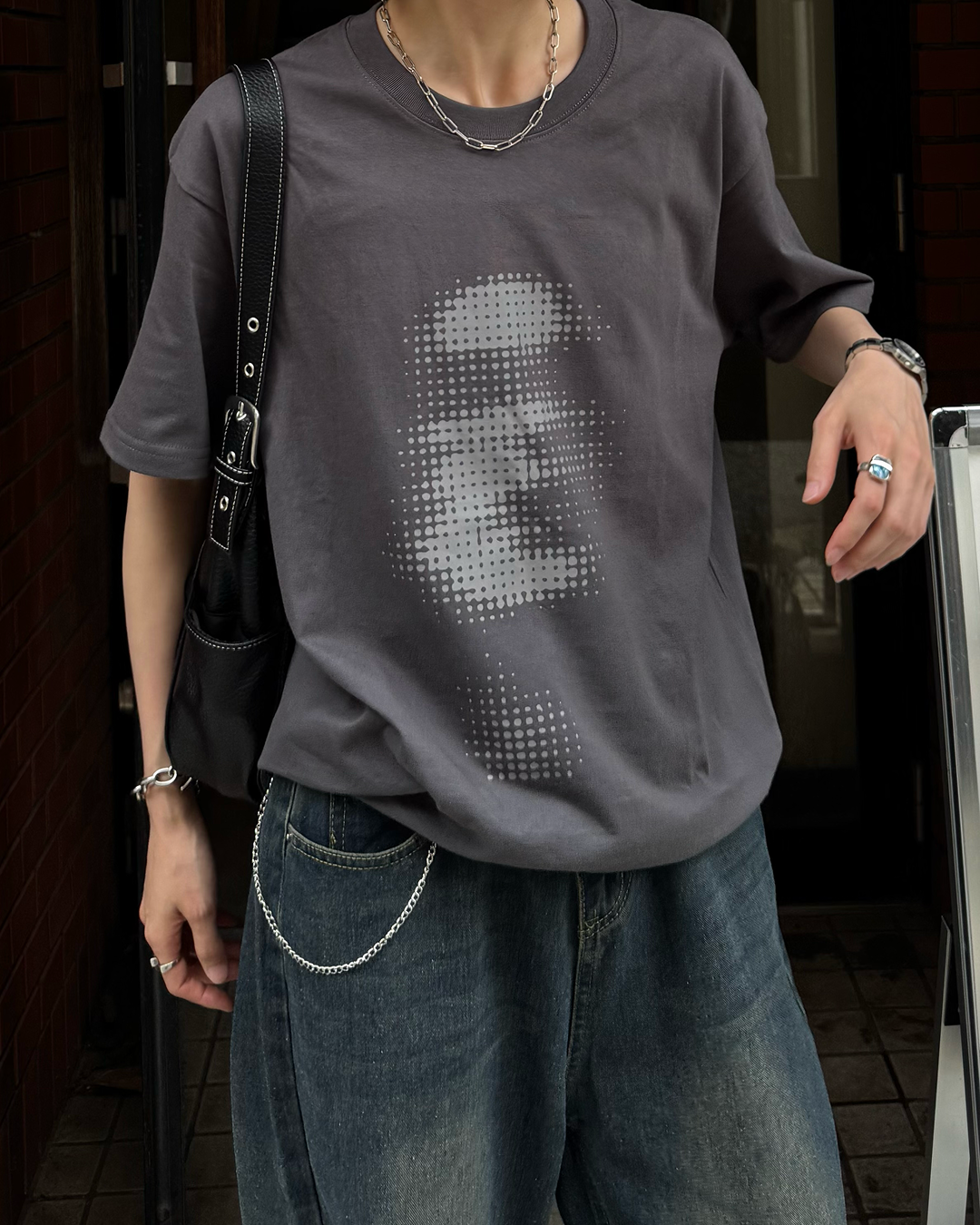ドットフェイスグラフィックTシャツSY0072