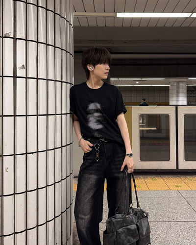 ドットフェイスグラフィックTシャツSY0072
