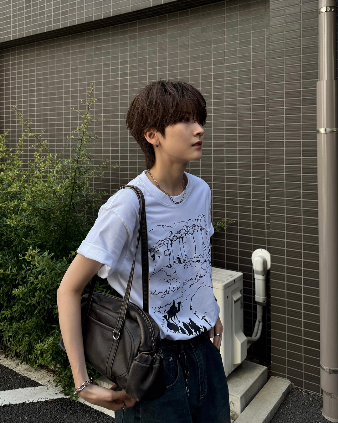 グラフィックスケッチTシャツ SY0094