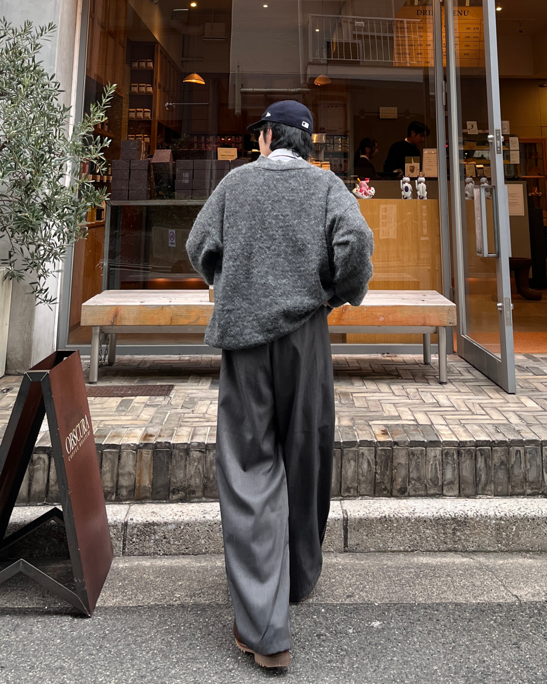 オーバーサイズブラッシュドVネックニット TK0035