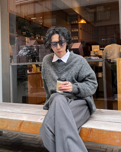 オーバーサイズブラッシュドVネックニット TK0035