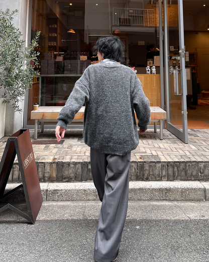 オーバーサイズブラッシュドVネックニット TK0035