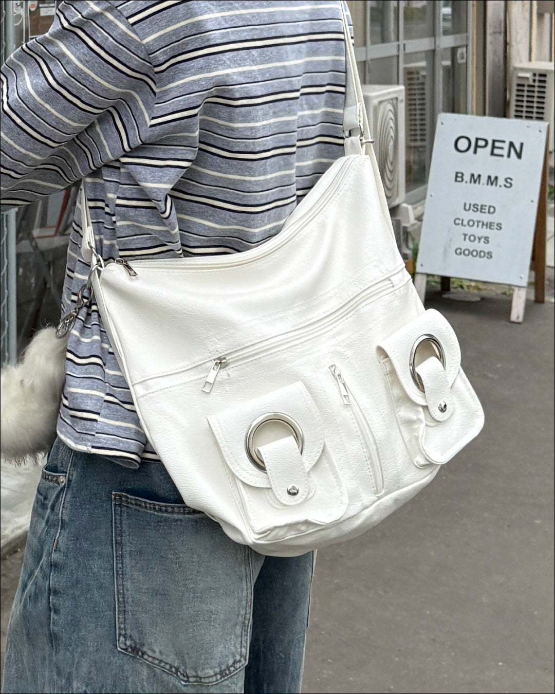 フロントバックル&amp;ジッパースタッズライクトートバッグ AN0505