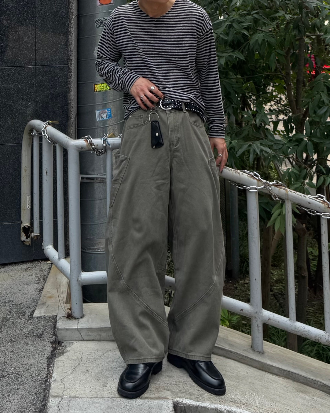 ユニセックスビッグポケットカーブデニムパンツTO1367