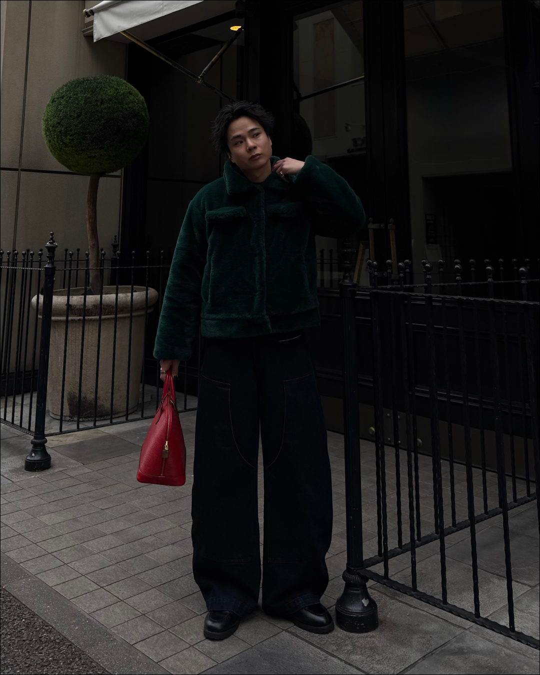 ユニセックスボリュームファーショートブルゾン TO1676